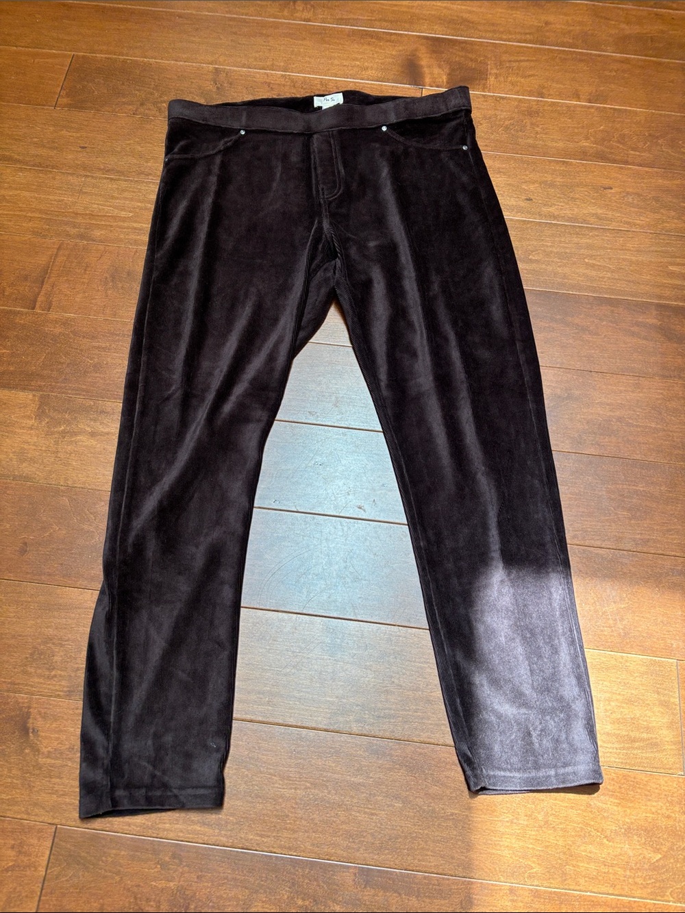 Per Se Black Velvet Skinny Pants